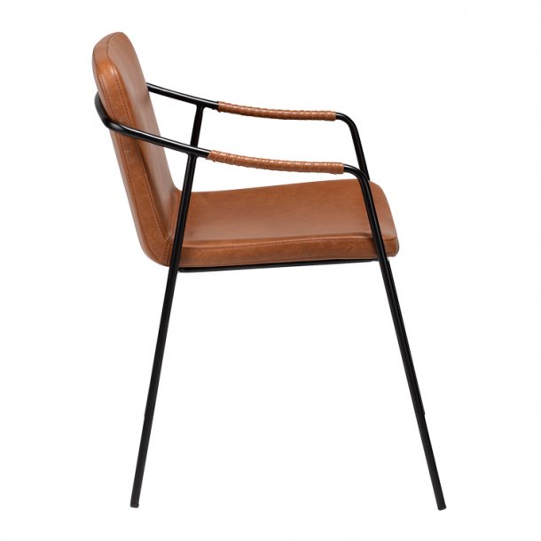 BOTO VINTAGE ARMCHAIR